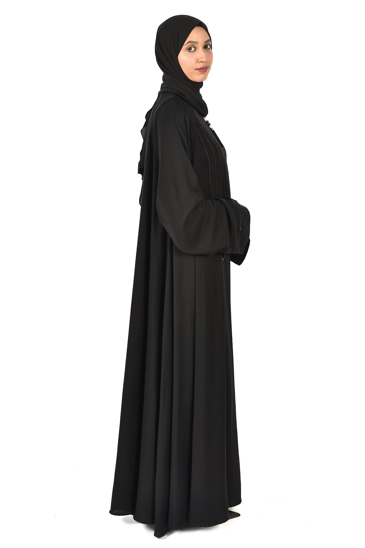 Black Abaya with Front Zipper and Vertical Shiny Embroidery – Elegant & Practical ( ladies abaya )
