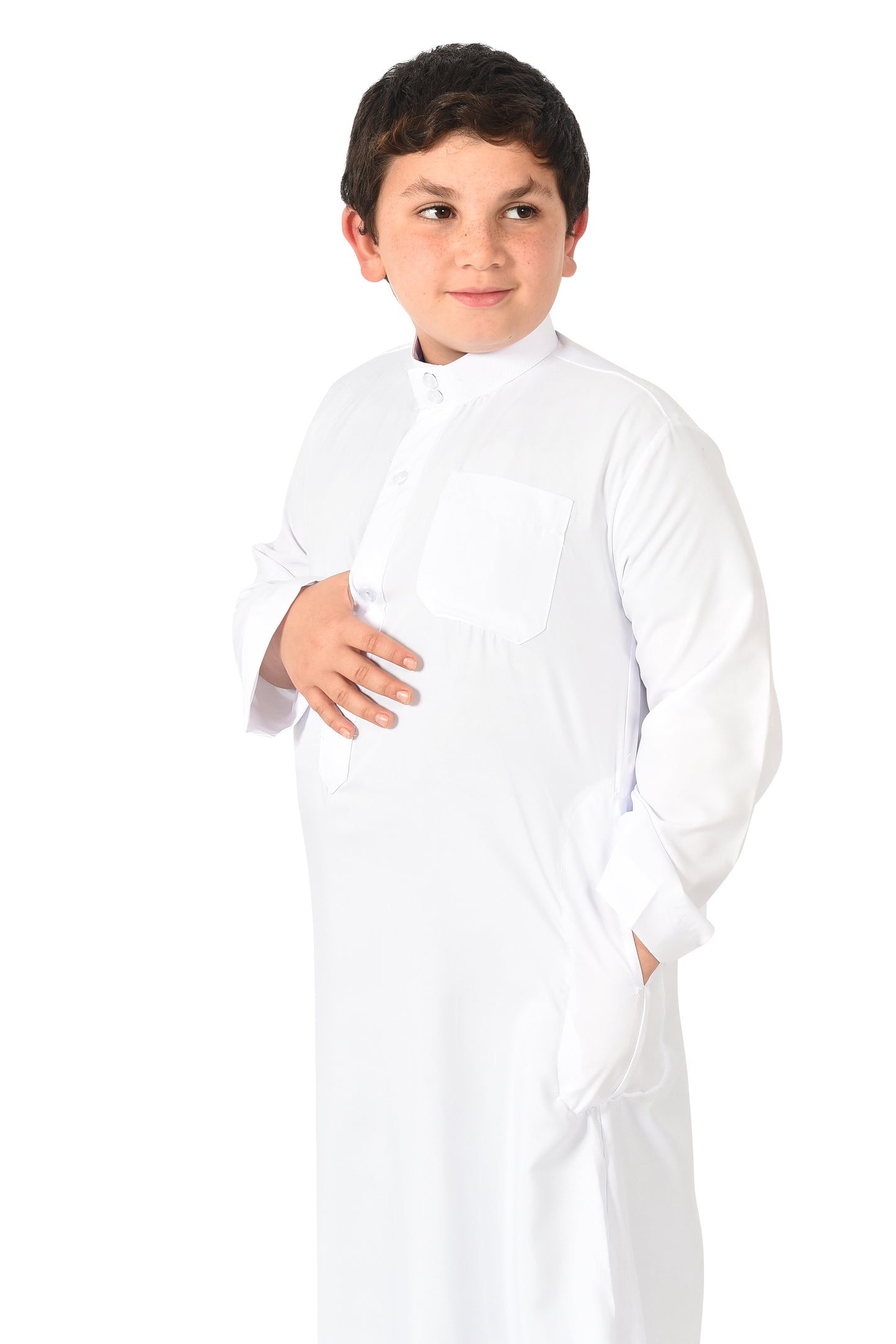 Boys’ White Thobe – Elegant and Comfortable for Everyday Wear and Occasions