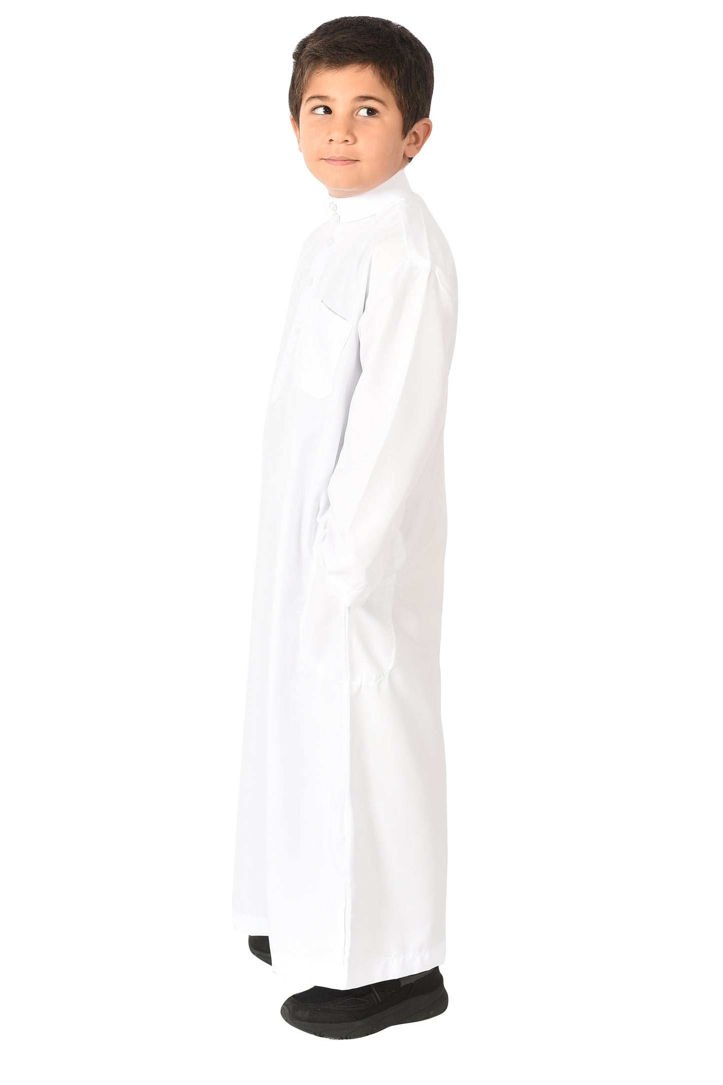 Boys’ White Thobe – Elegant and Comfortable for Everyday Wear and Occasions