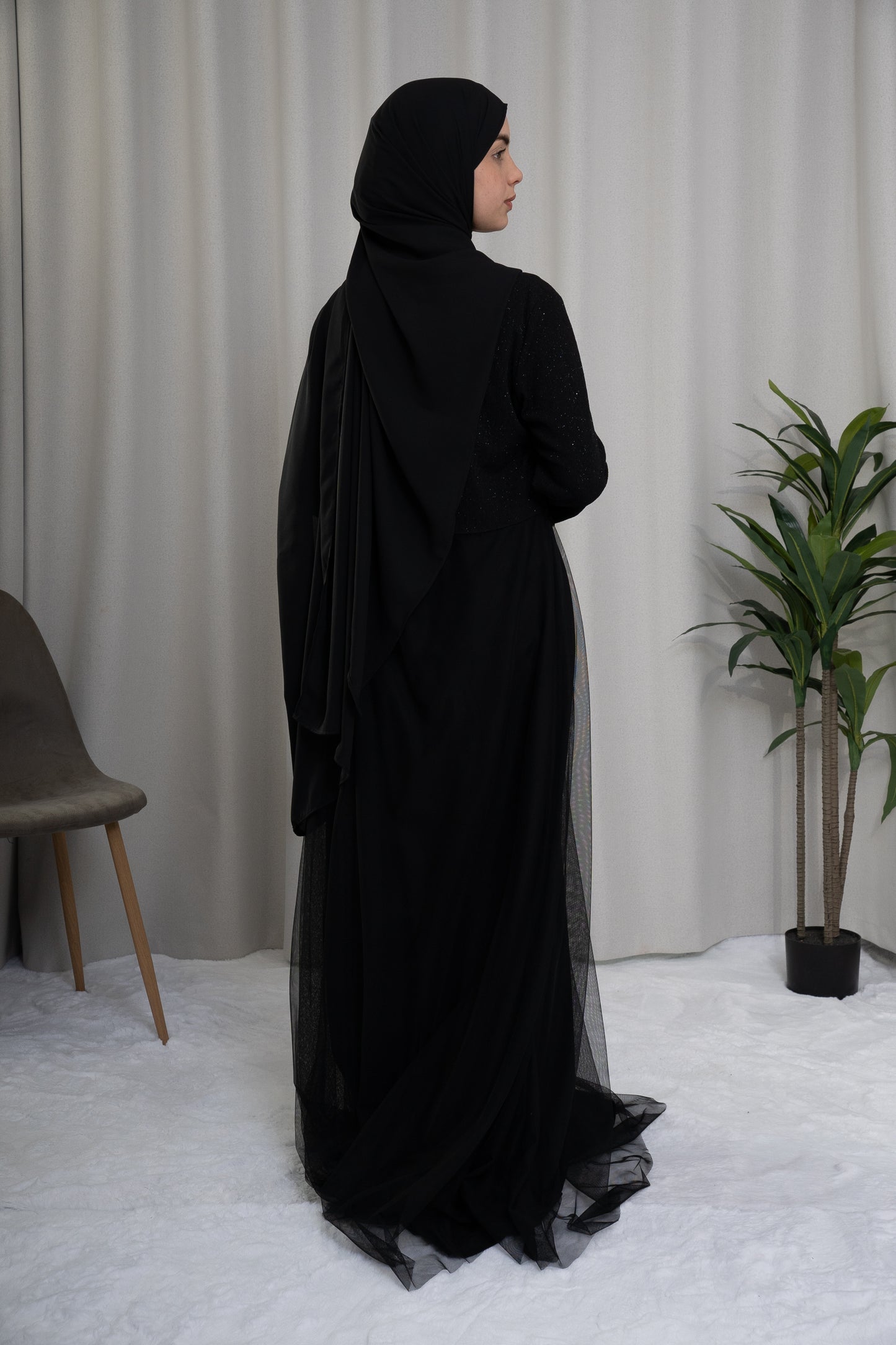 Arin Lace Black Beauty