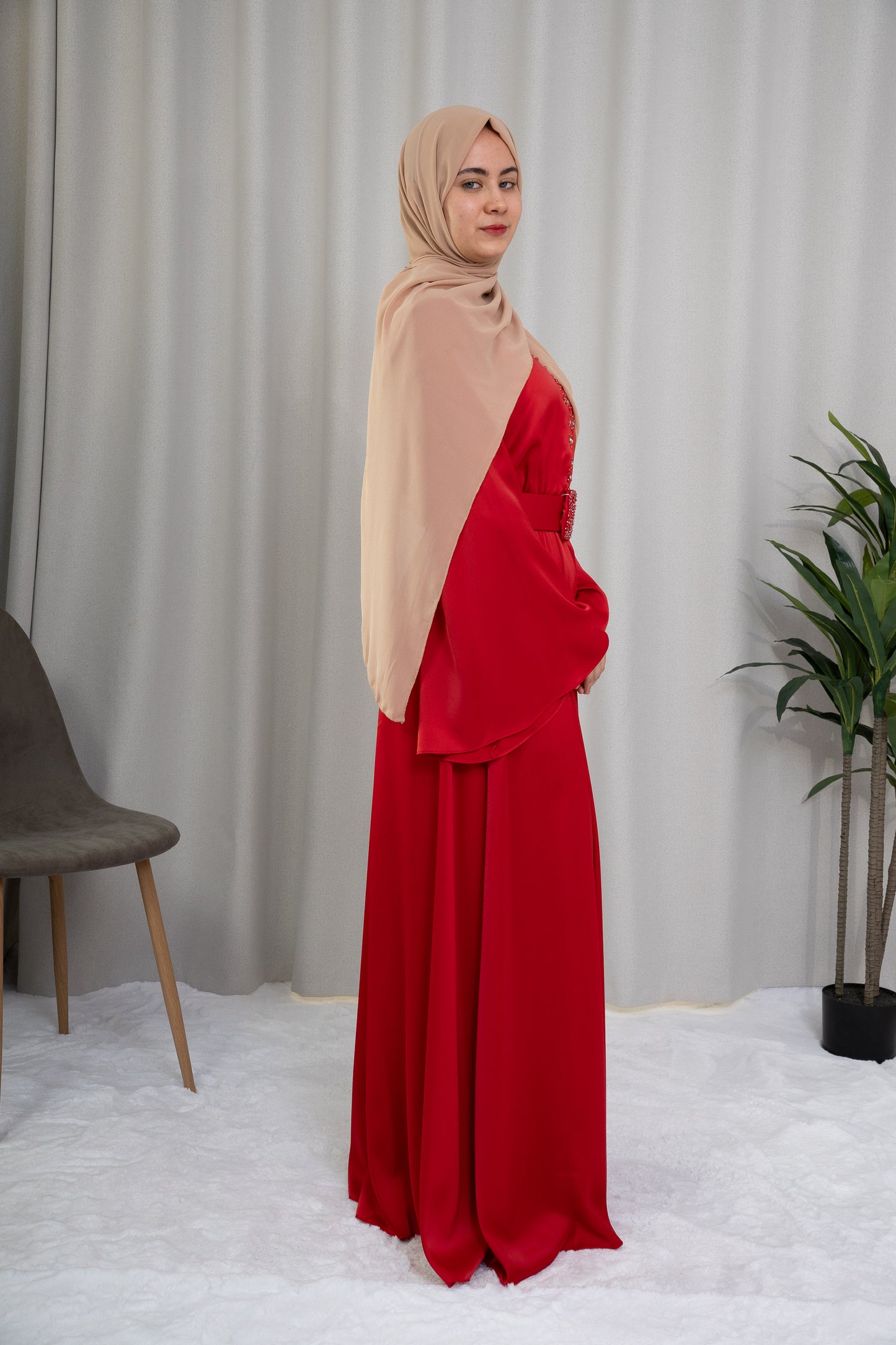 Asell satin scarlett smile