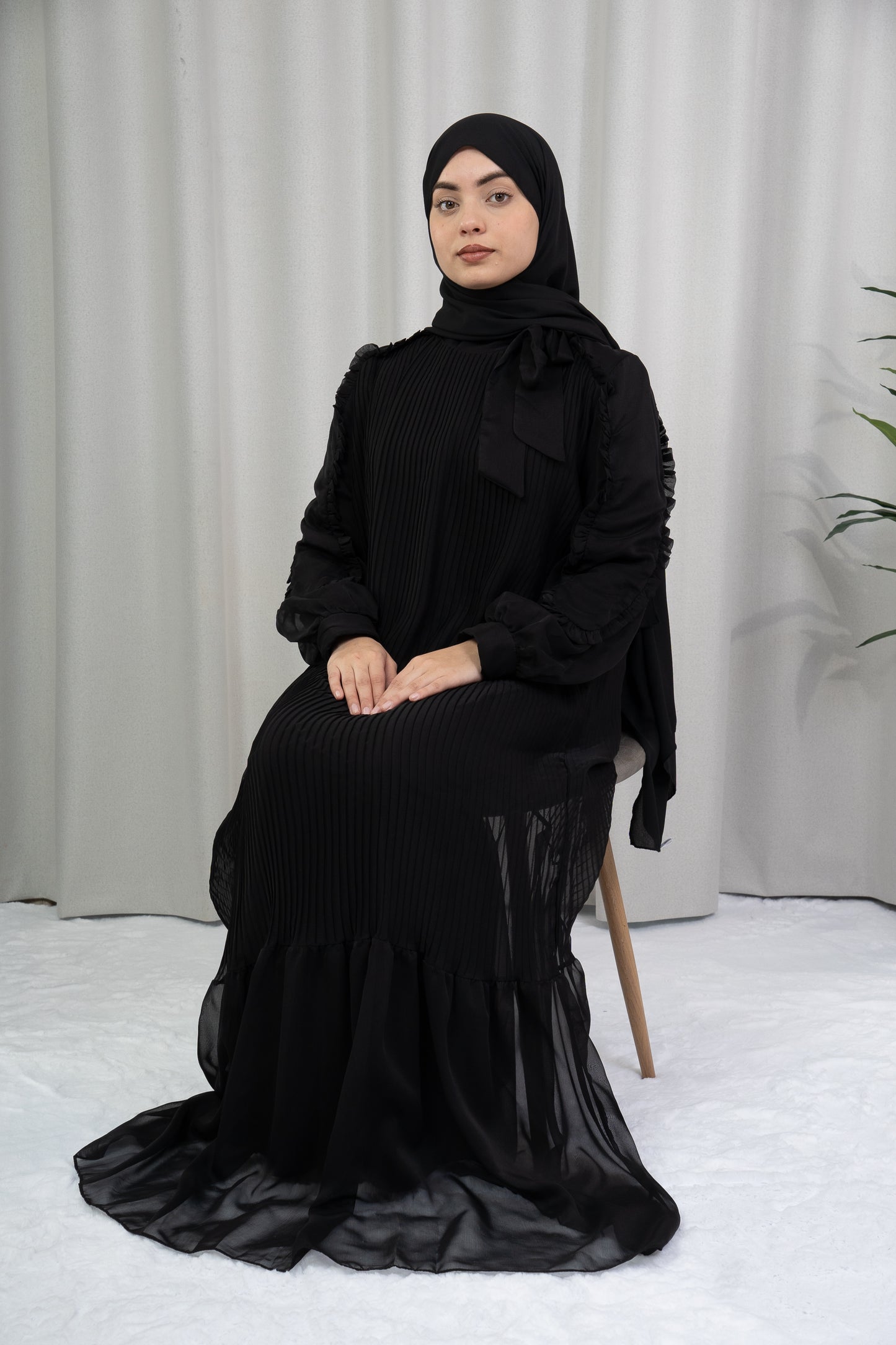 Dmn pleat black onyx