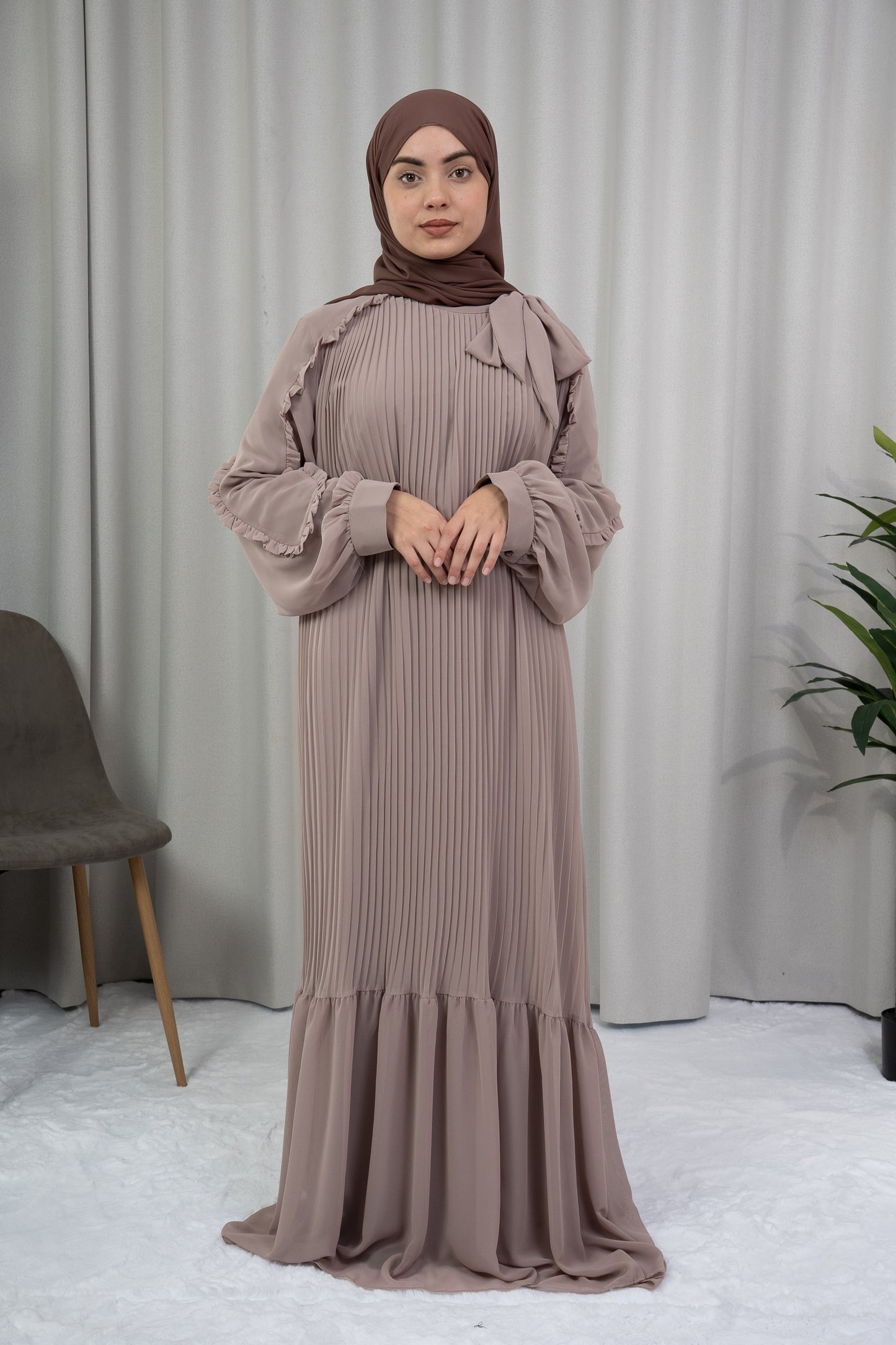 Dmn pleat cinder