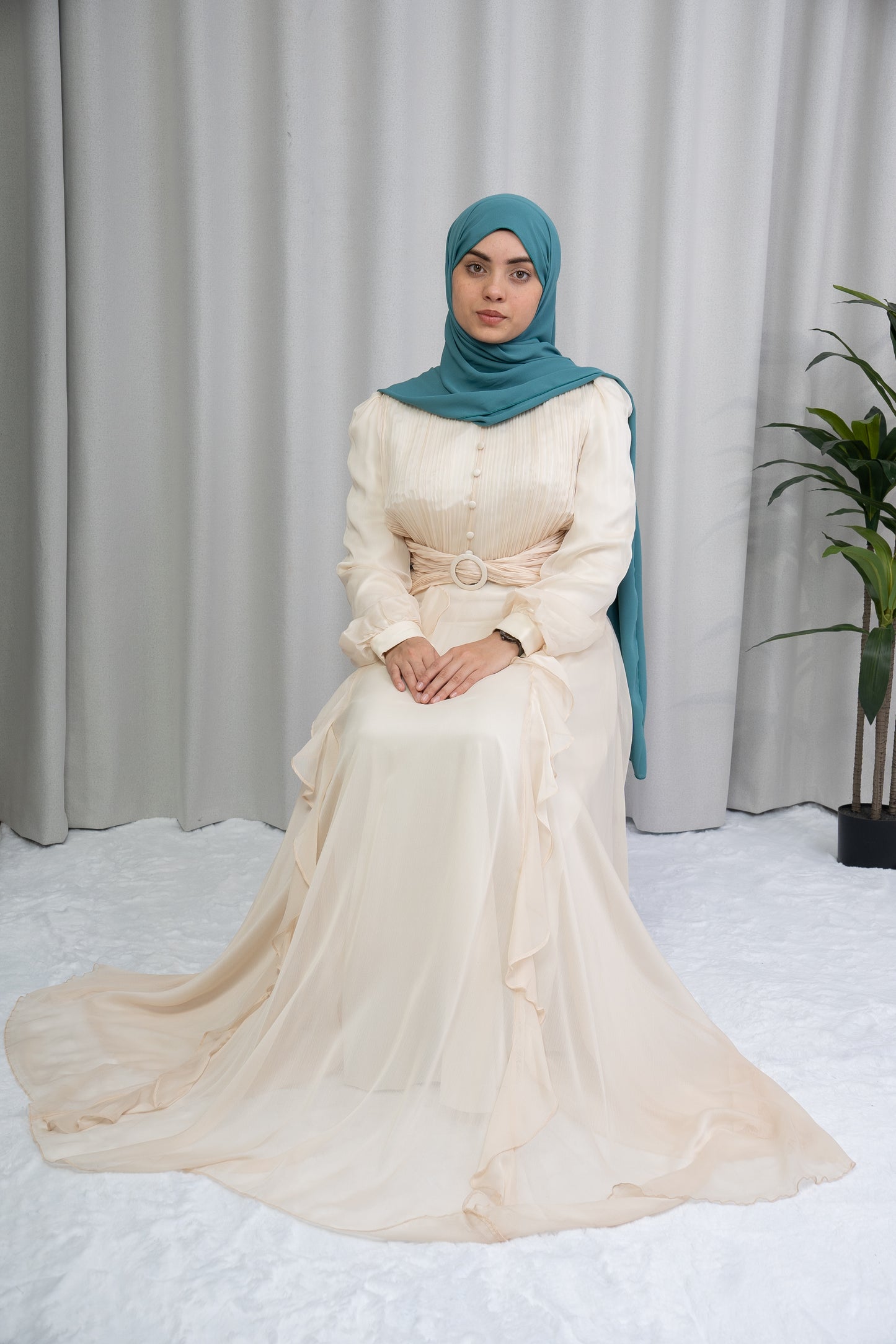 Dmn ruffle oyster white