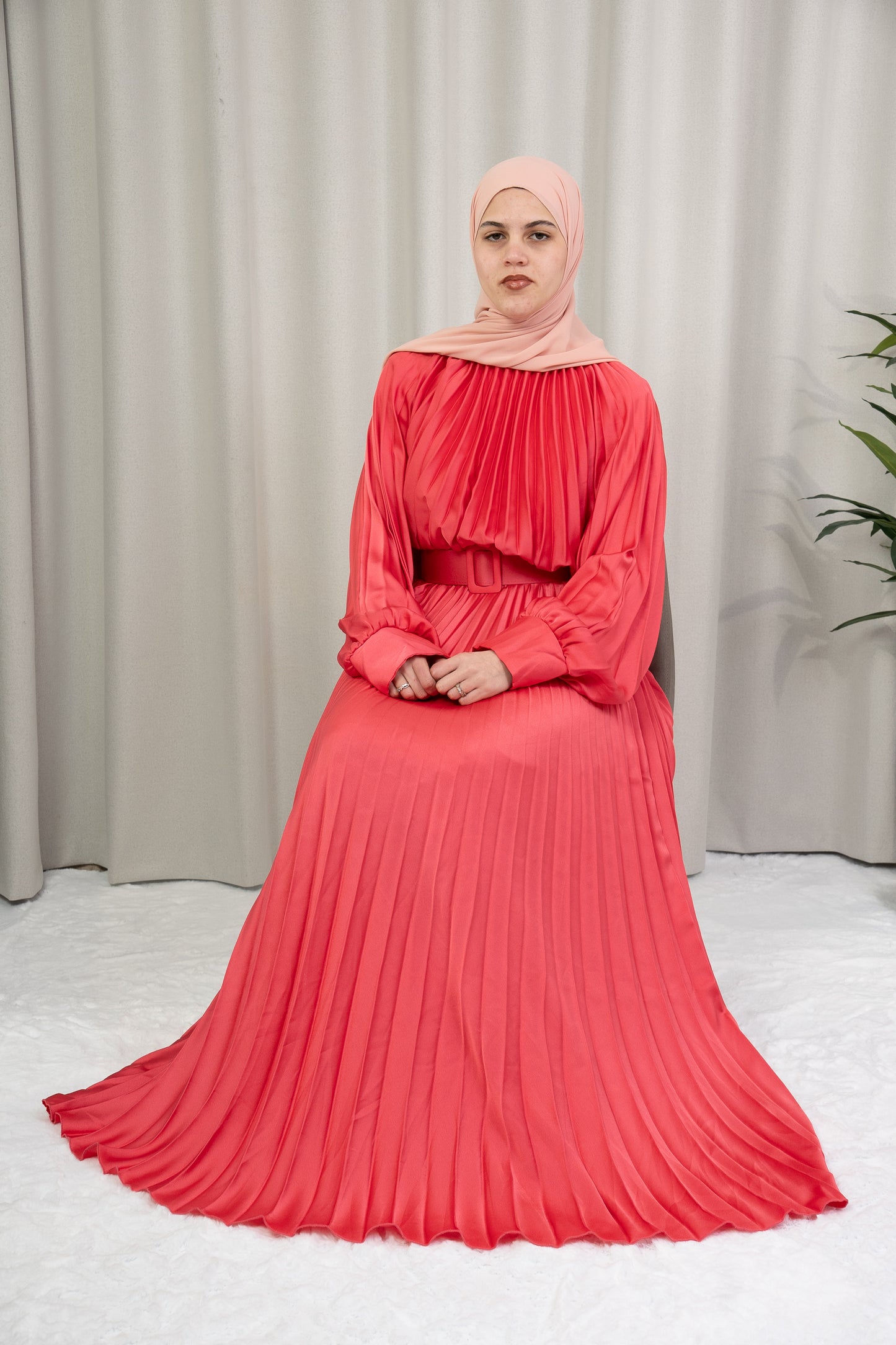 Dmn full pleat party punch