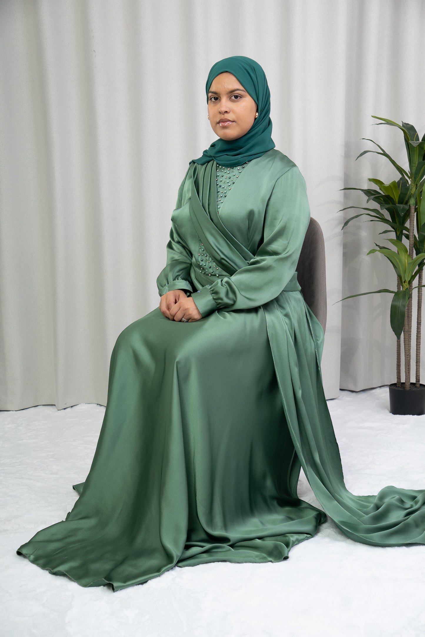 Dmn draped balsam green