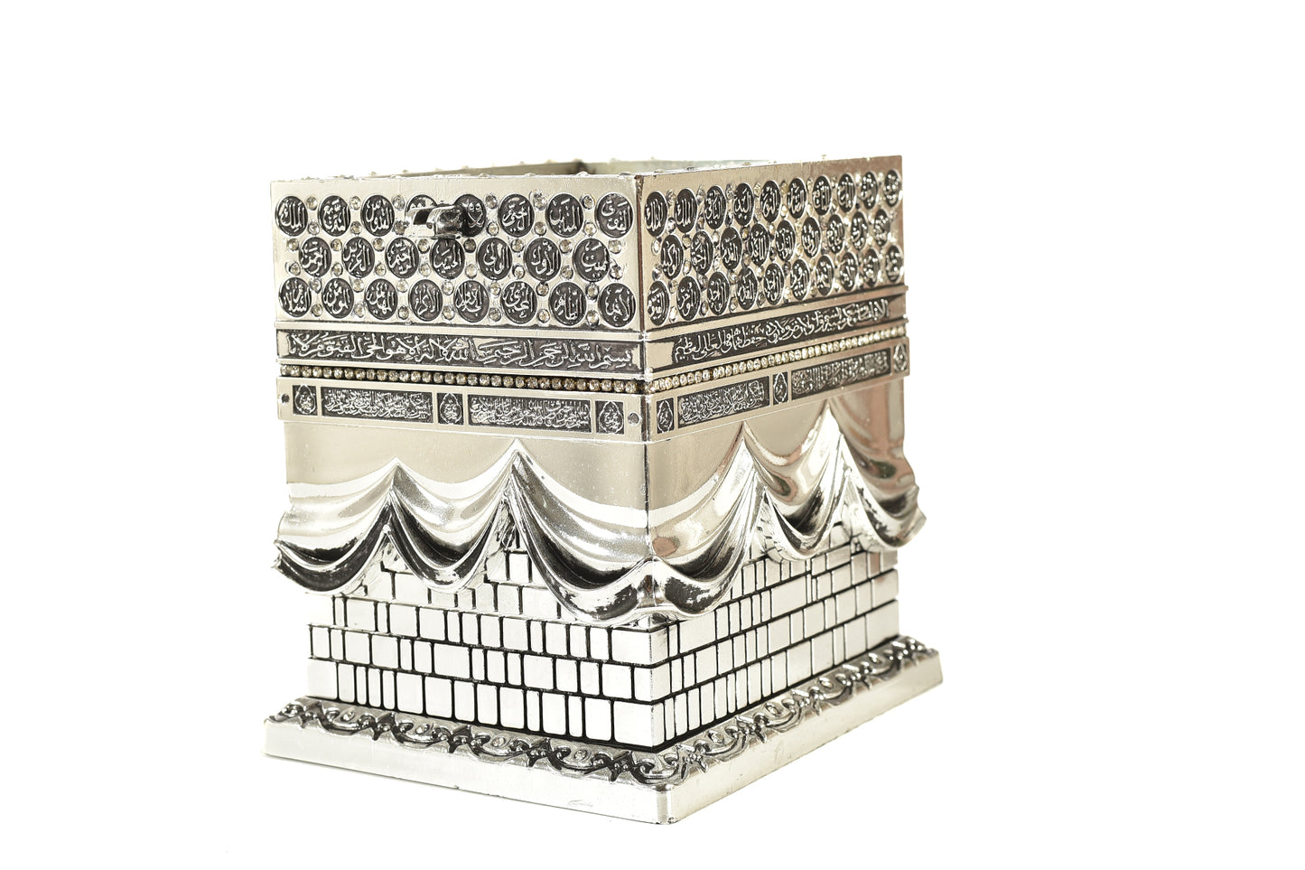 Miniature Kaaba Model – Elegant Islamic Decoration or Gift