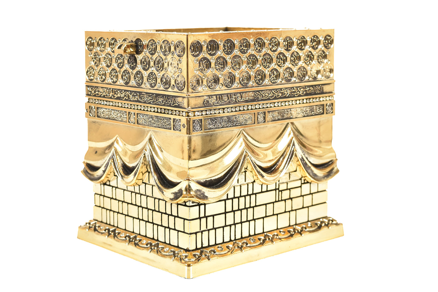 Miniature Kaaba Model – Elegant Islamic Decoration or Gift