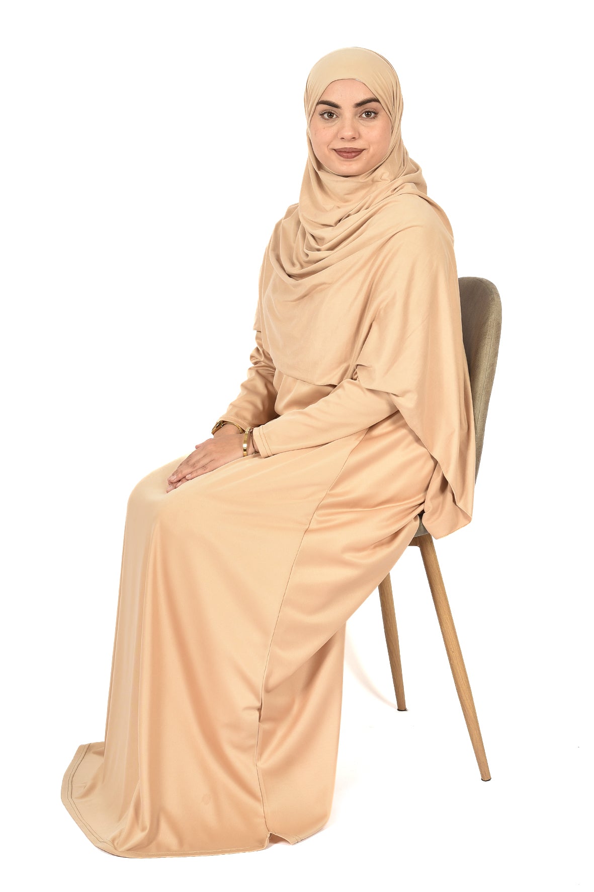 Classic Beige Abaya – Soft Elegance & Timeless Flow ( ladies aline trilobal )