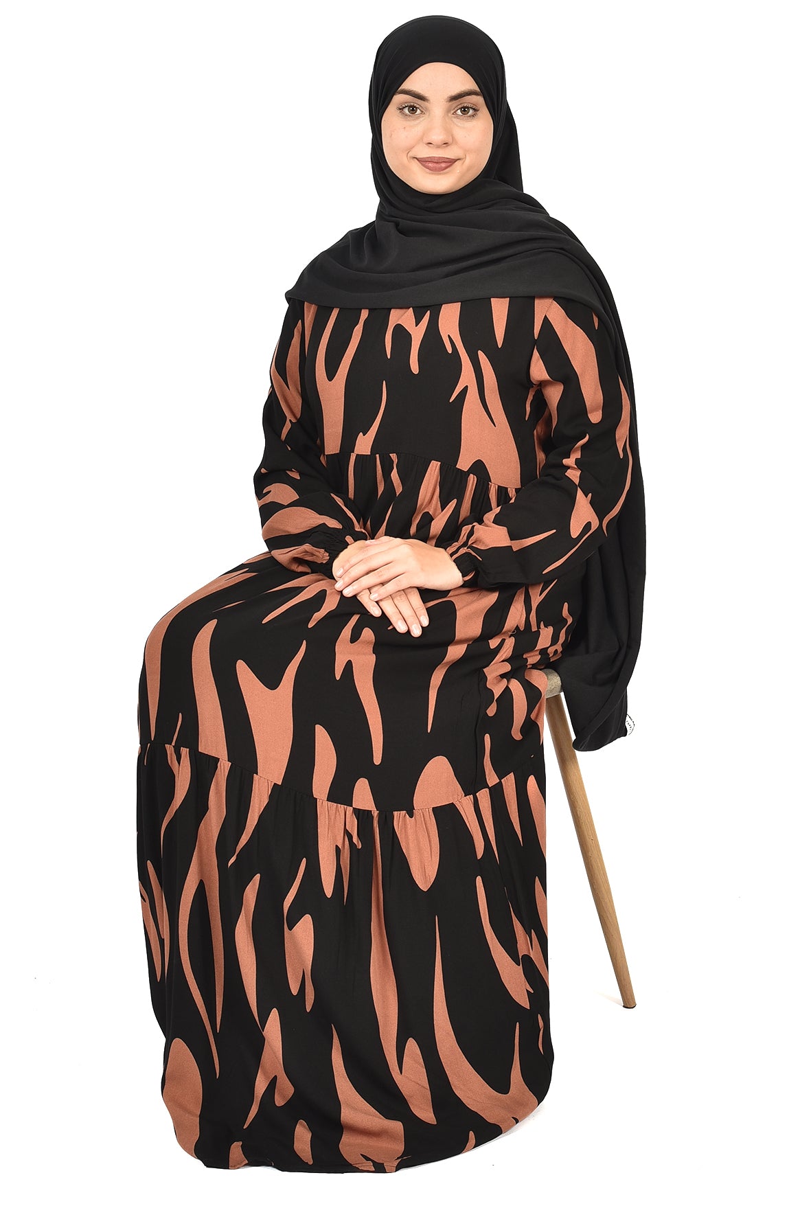 Black Abaya with Bold Copper Pattern ( guz dress )