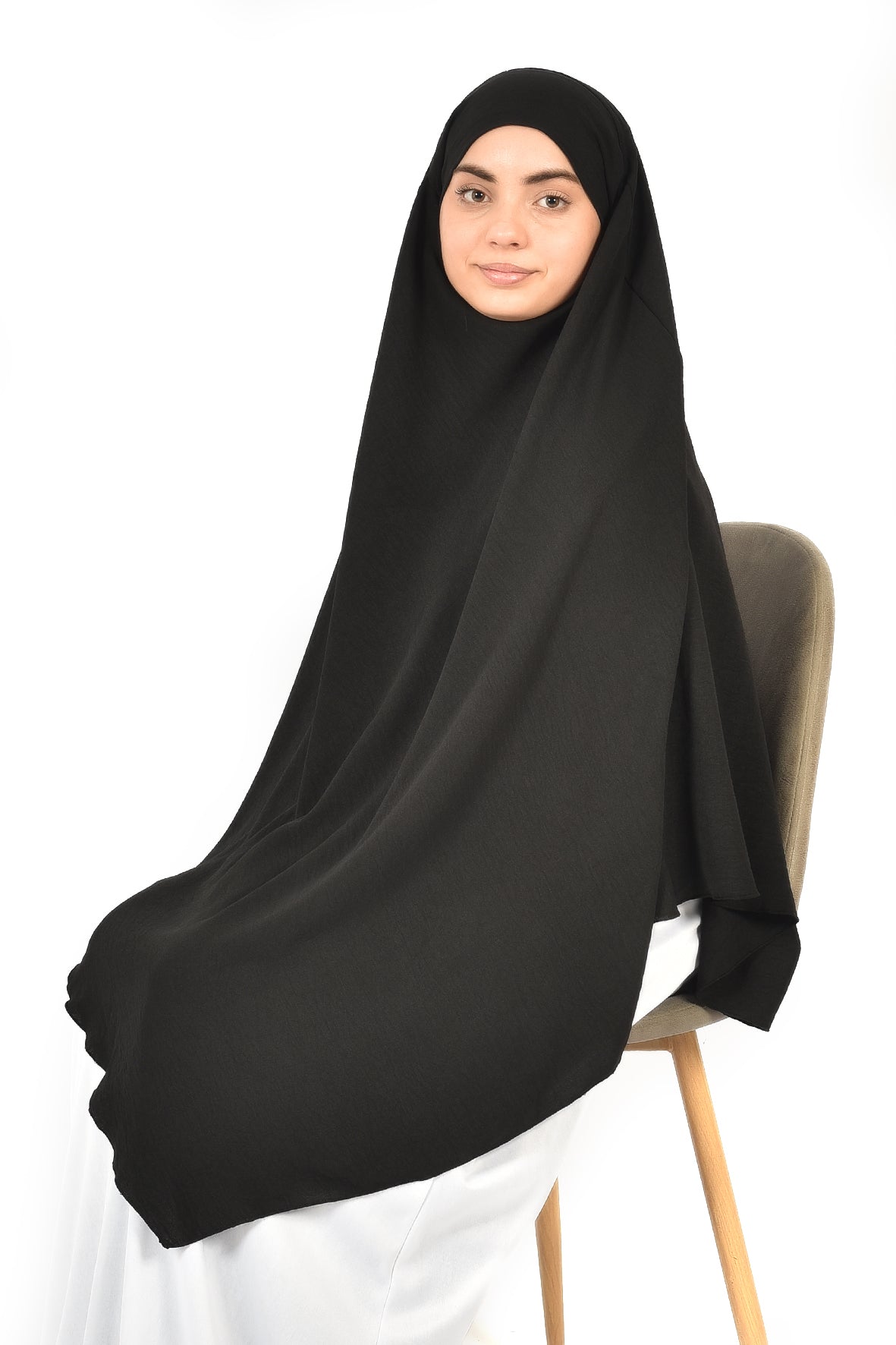 Elegant Women’s Khimar – Black, Soft Crepe Fabric