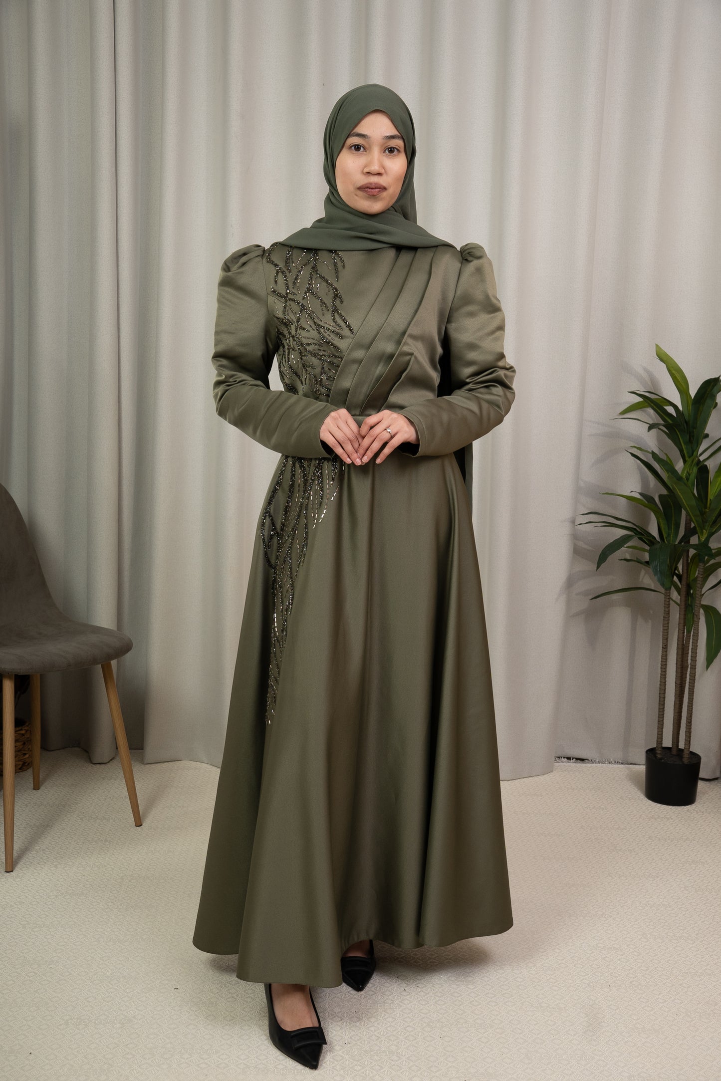 Ozv pleated ivy green
