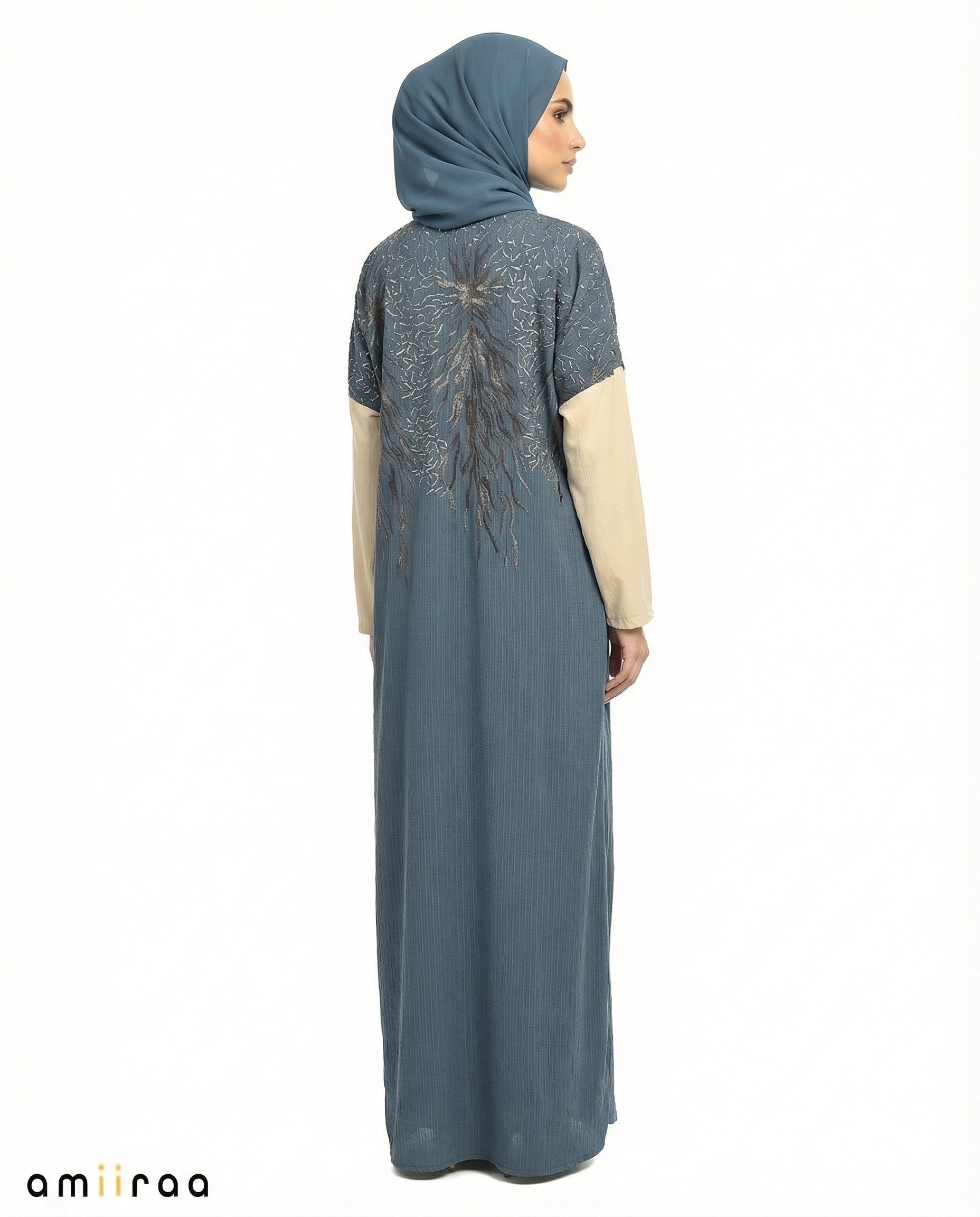 Quiet Harbour Detailed Elegant Embroidered Abaya