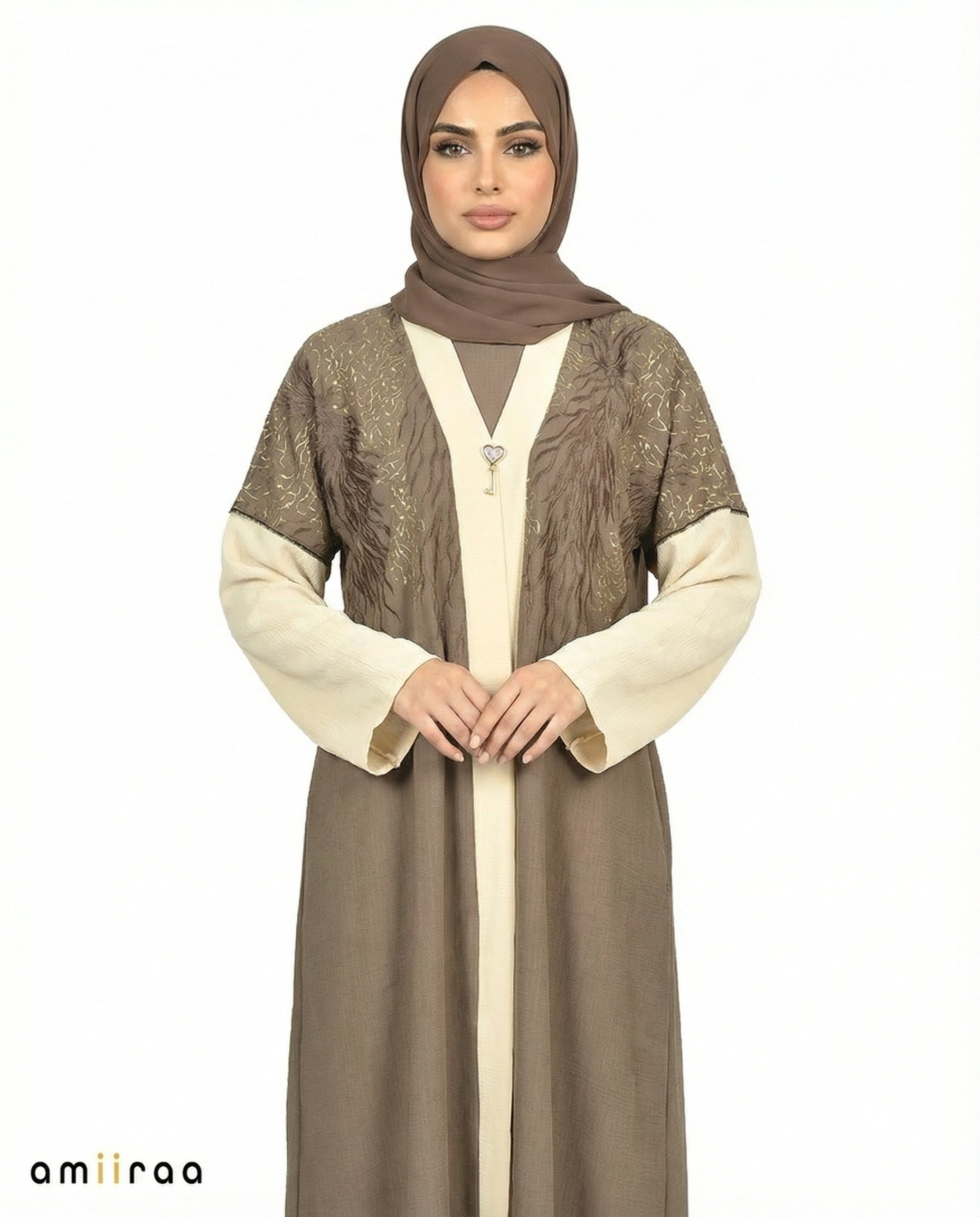 Antler Detailed Elegant Embroidered Abaya