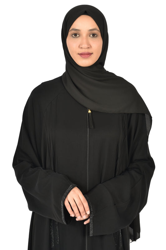 Black Zipper Abaya with Shiny Details – Elegant & Modern Design ( ladies abaya )