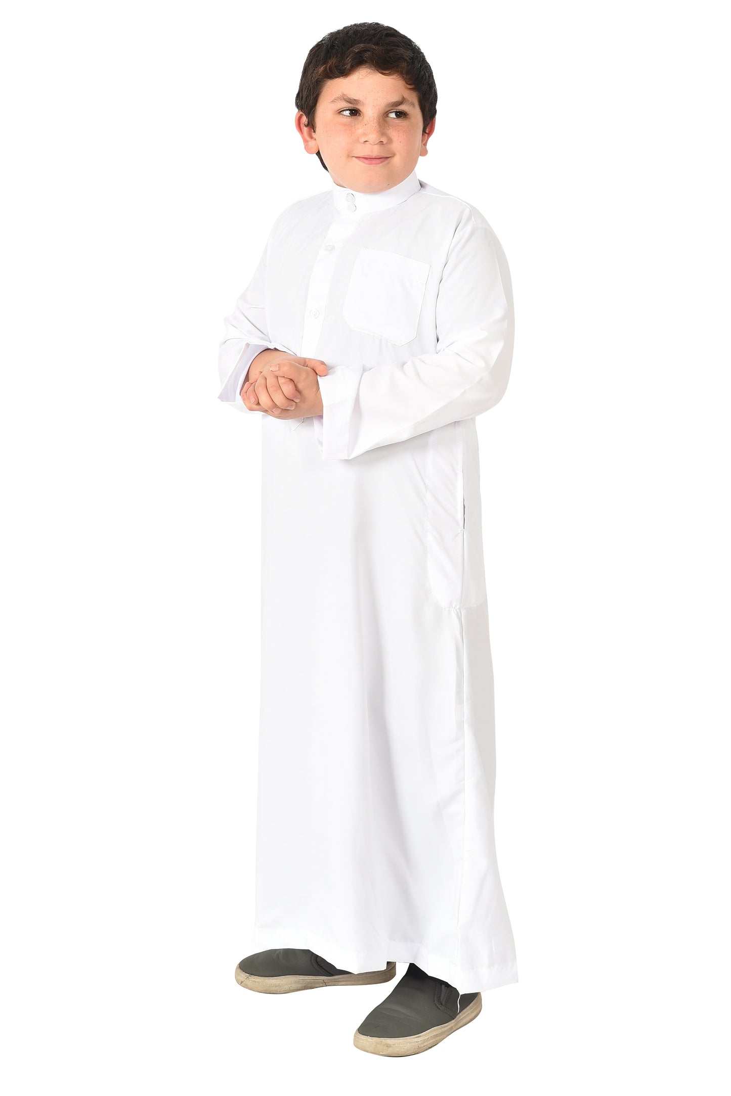Boys’ White Thobe – Elegant and Comfortable for Everyday Wear and Occasions