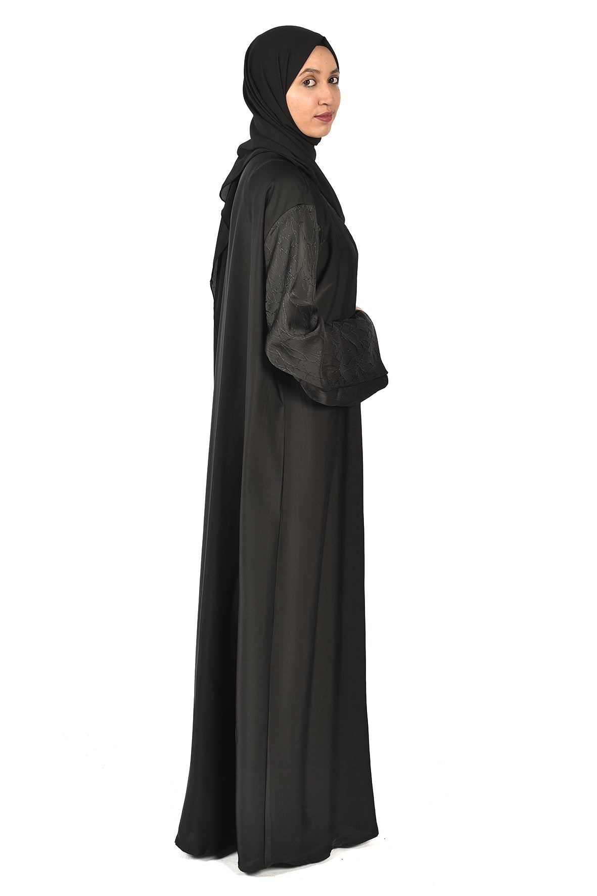 Classic Black Abaya with Subtle Embroidery on Sleeves and Edges – Everyday Elegance (ladies abaya )