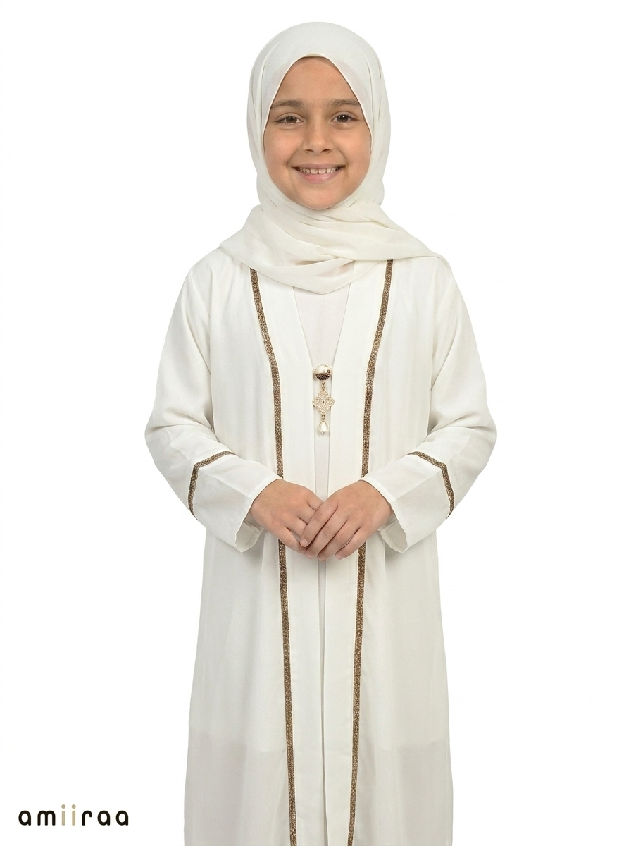 Billowing Sail Saudi Abaya with Gold Trim Detailing