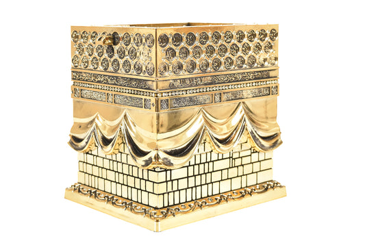 Miniature Kaaba Model – Elegant Islamic Decoration or Gift