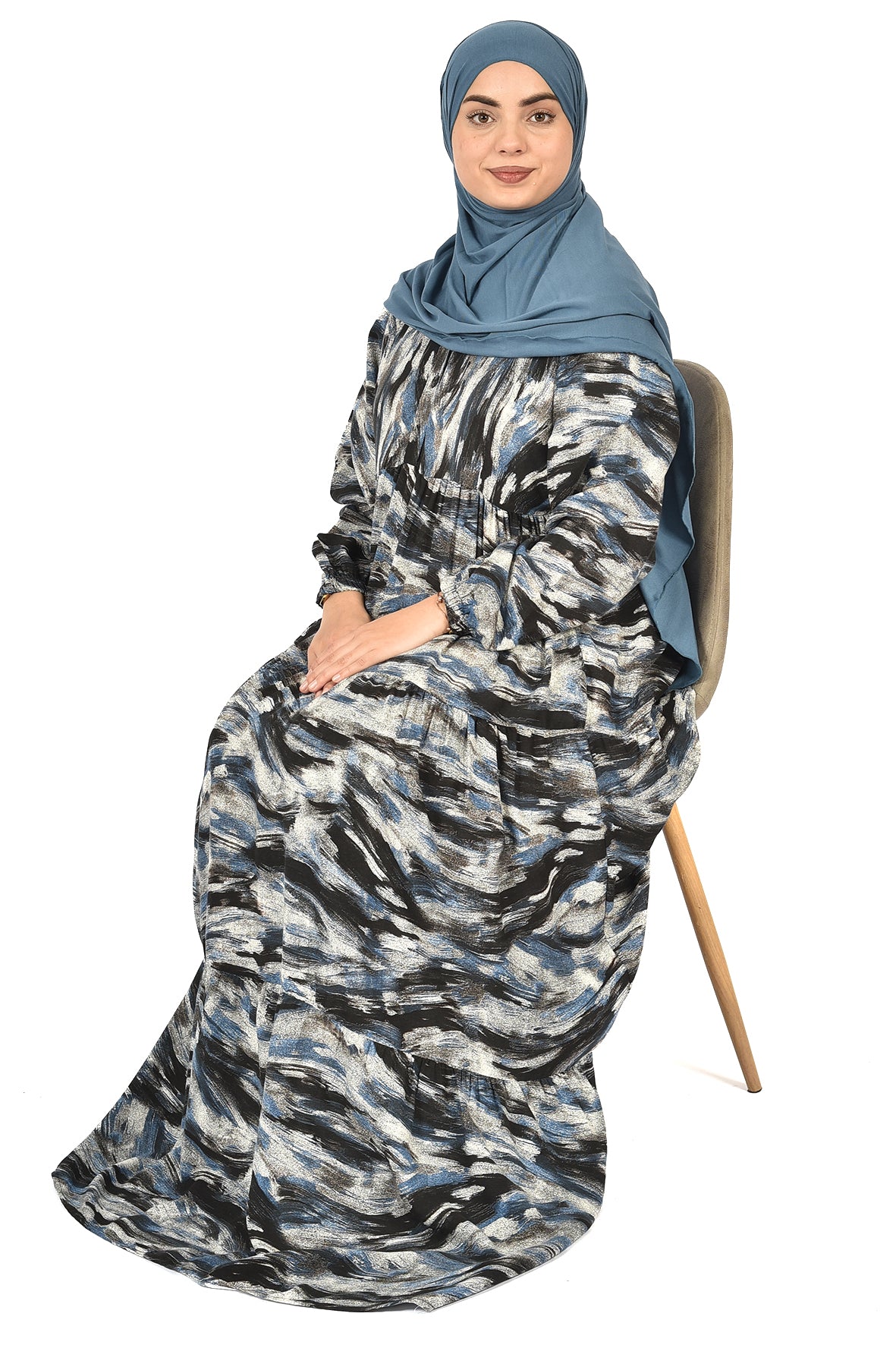 Art-Inspired Printed Abaya – Bold & Elegant Design ( guz dress )