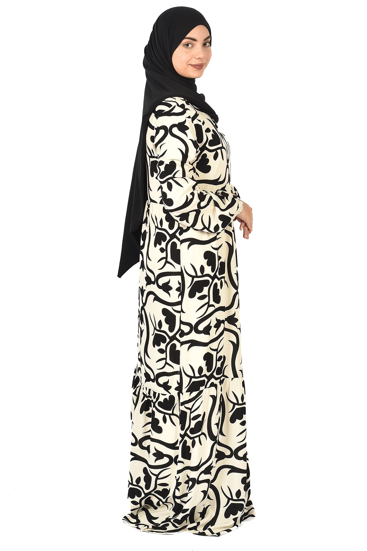 White Abaya with Classic Black Pattern ( guz dress  )