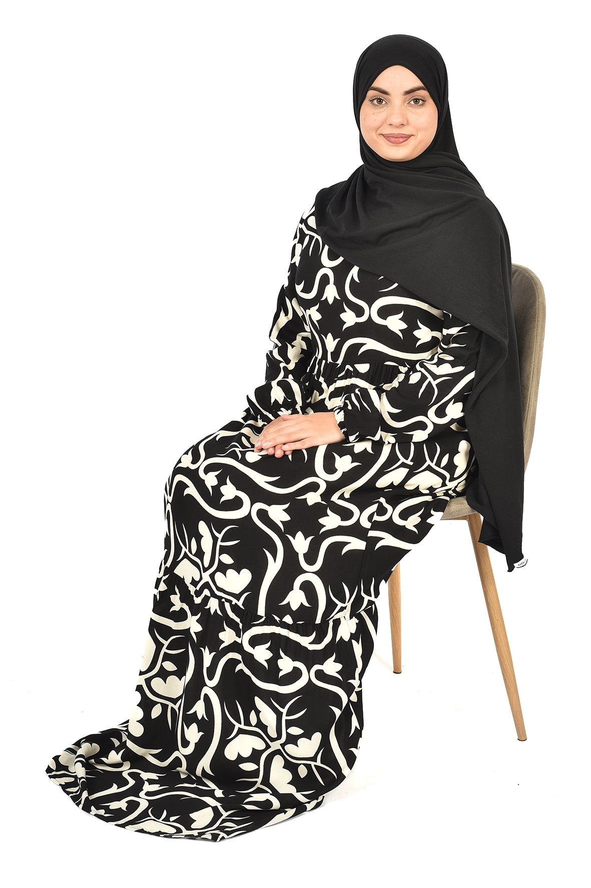 Modern Floral Print Abaya – Artistic Design in Black & White ( guz dress )