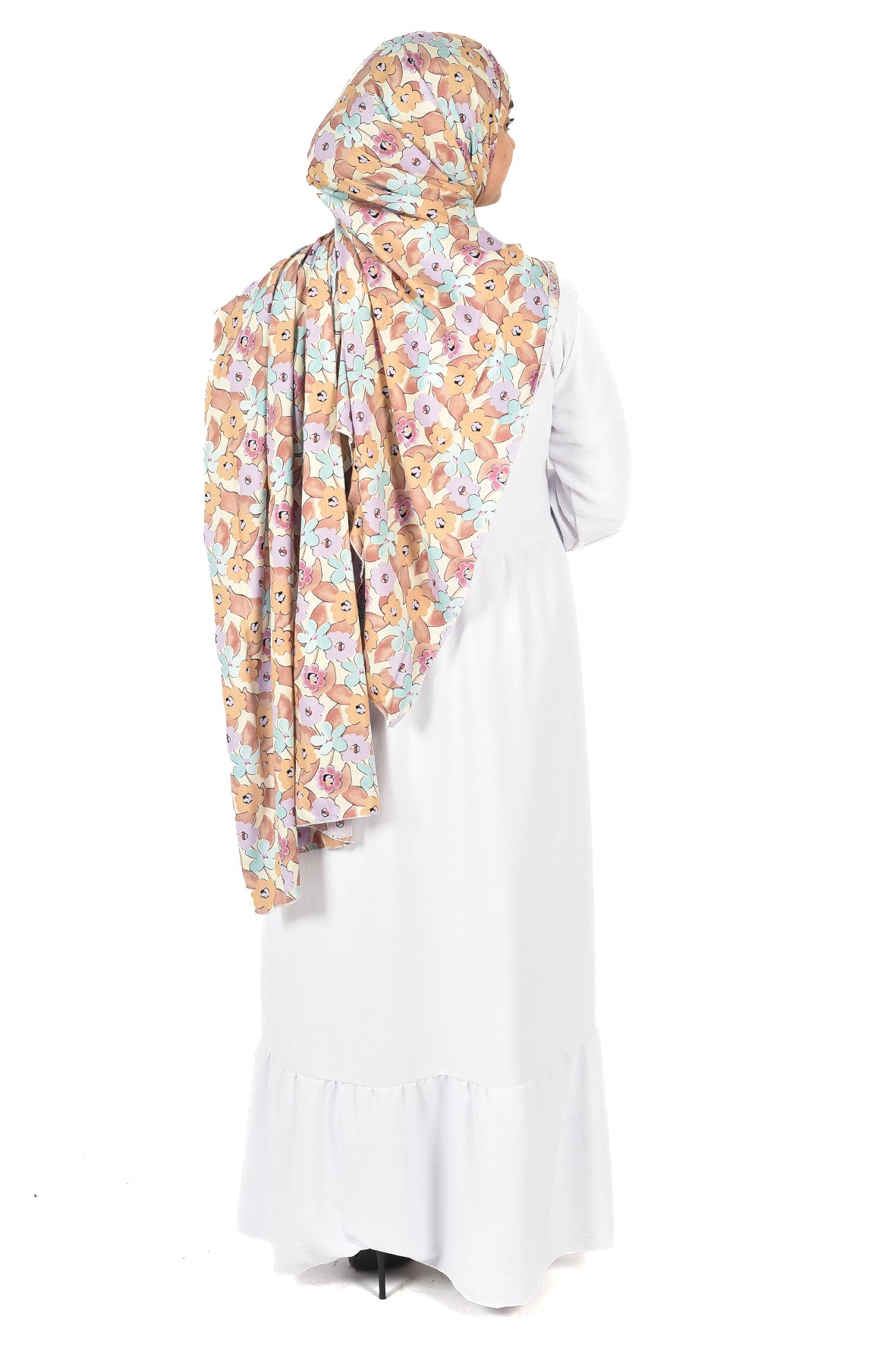 Elegant white Dress with Loose Fit and Comfortable Design