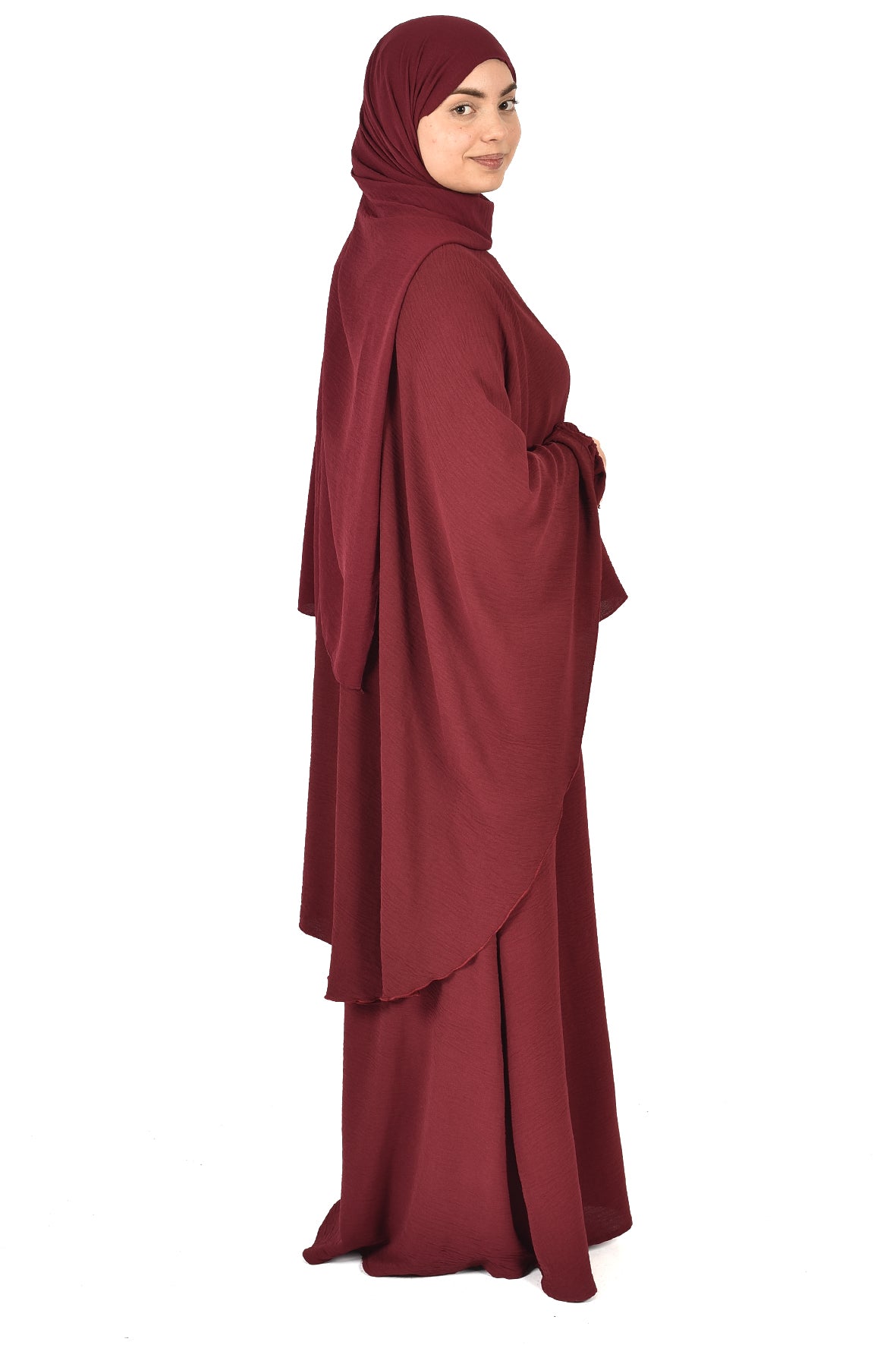 Elegant Two-Piece Loose-Fit Dress in Soft red with a Modern and Comfortable Design for Daily Wear and Special Occasions