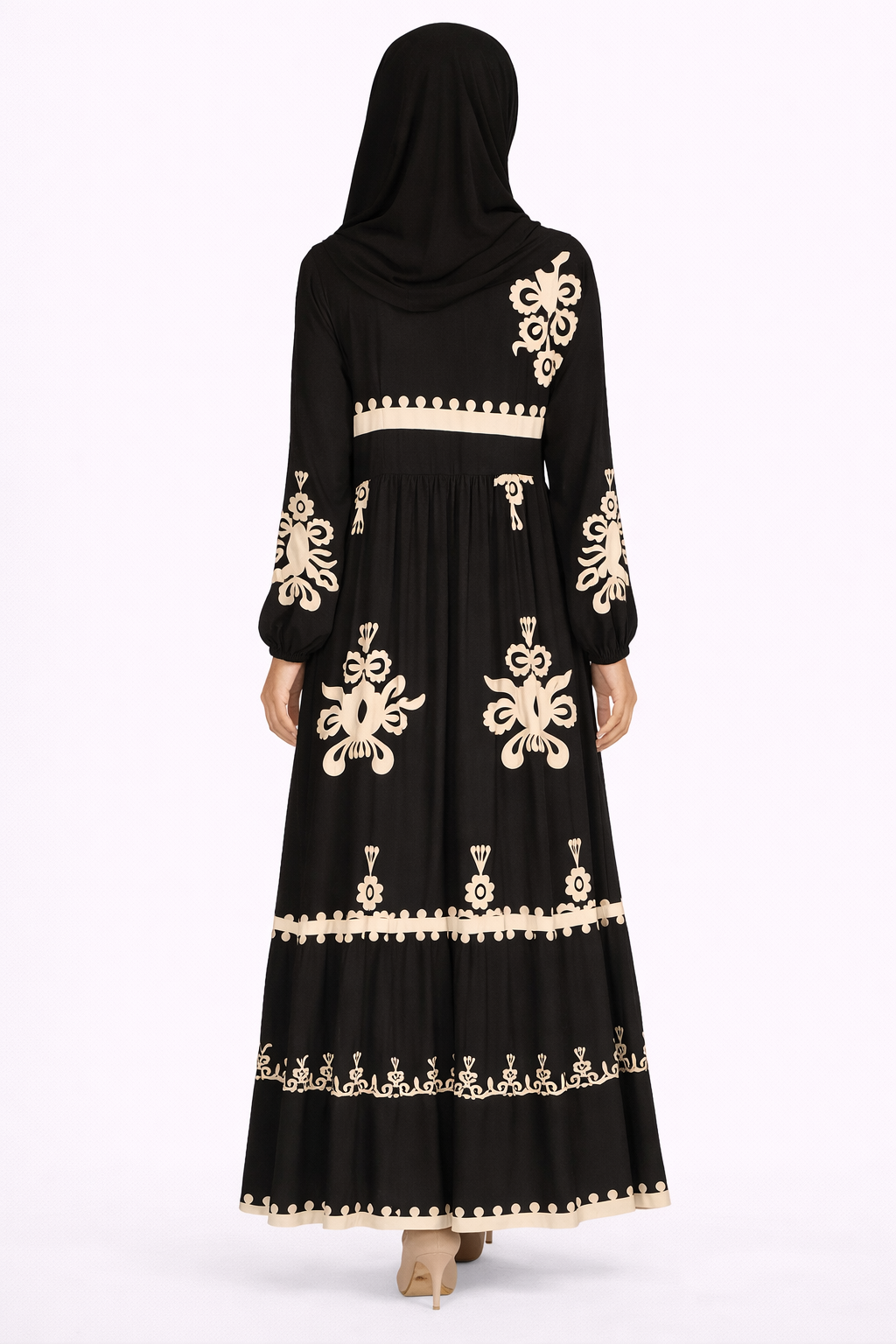 Tap Shoe & Cream Ethnic Pattern Printed Maxi Dress