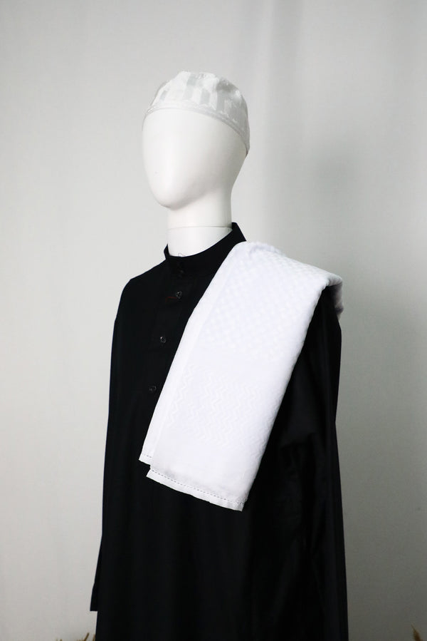 Men's white Scarves - amiiraa