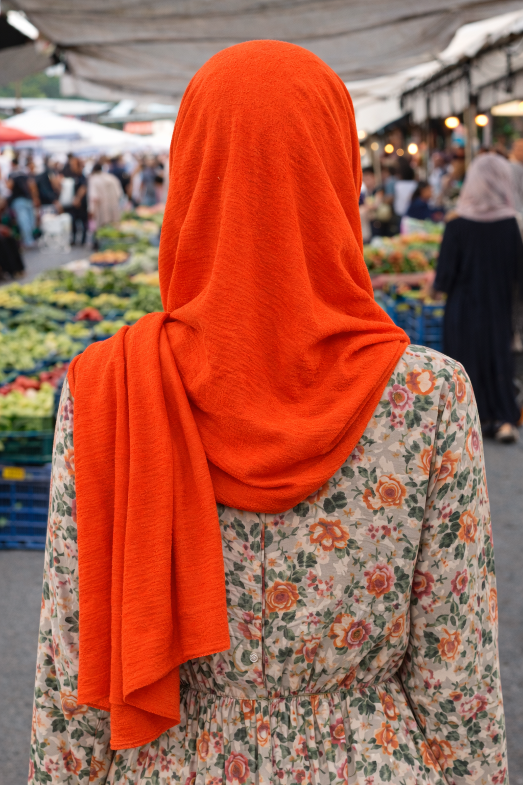 Red Alert Soft airflow fabric scarf with a subtle crinkle texture, perfect for daily modest wear.