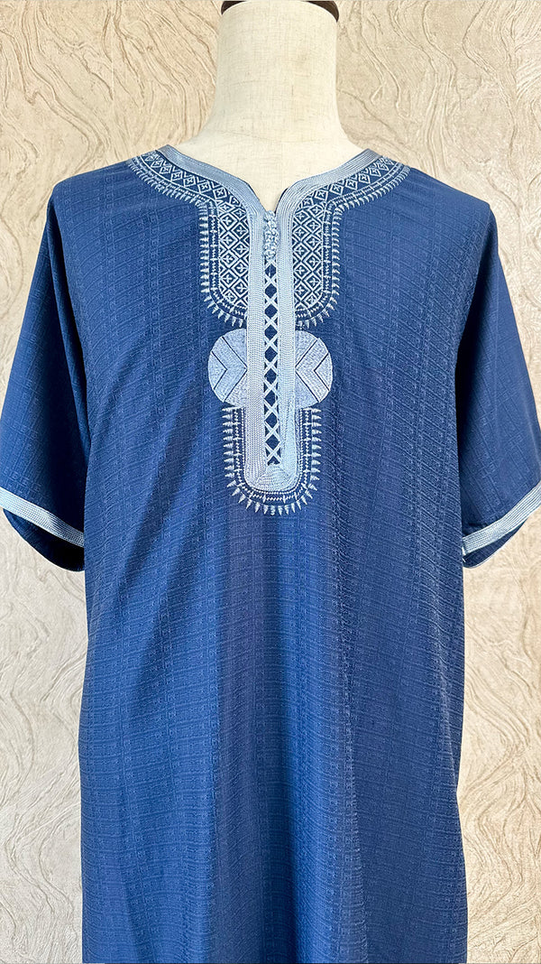 Al-Othaiman Embroidered Shorts Sleeve Thobe - Amiiraa