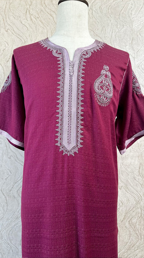 Al-Othaiman Embroidered Shorts Sleeve Thobe - Amiiraa