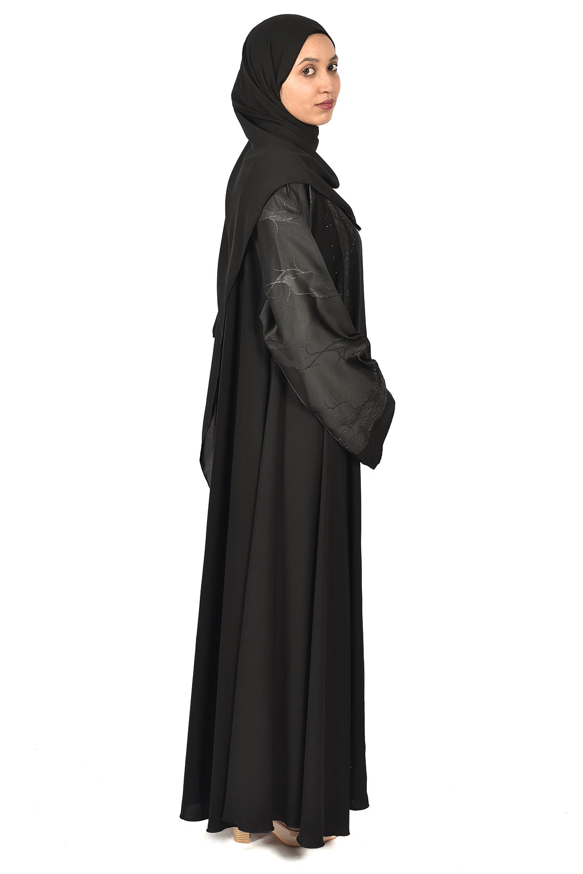 Elegant Black Abaya with Subtle Embroidery ( ladies abaya )