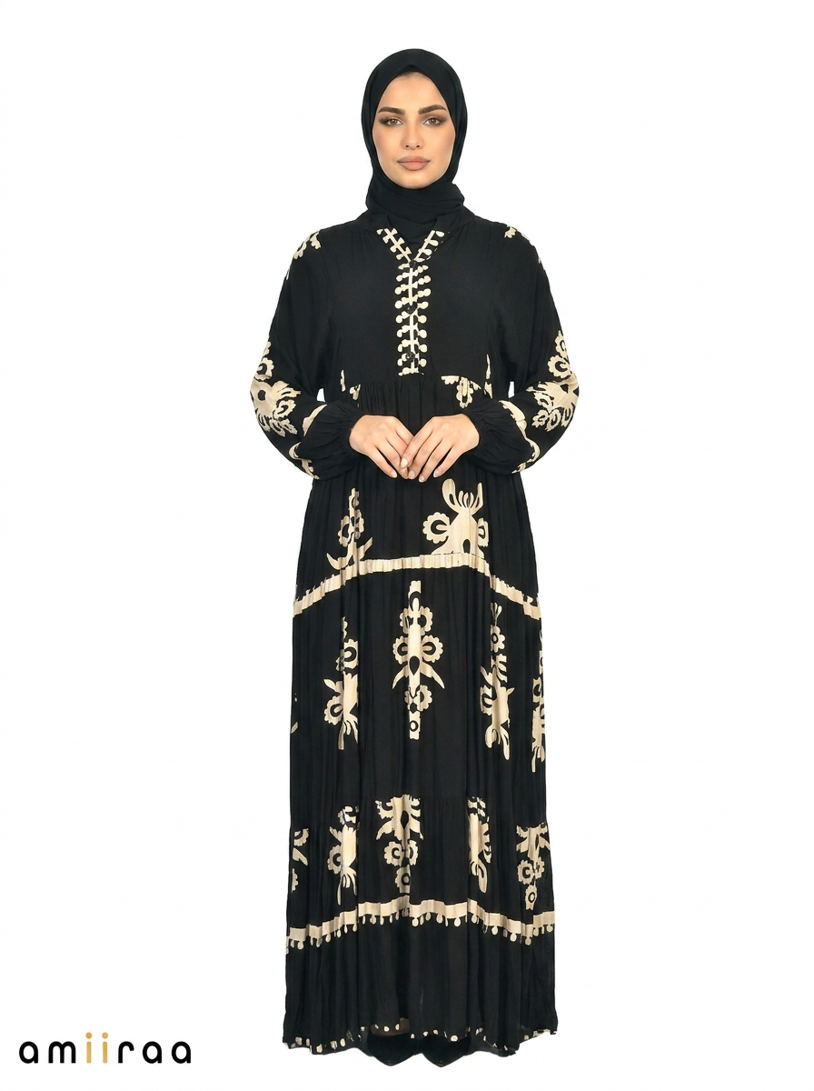 Tap Shoe & Cream Ethnic Pattern Printed Maxi Dress