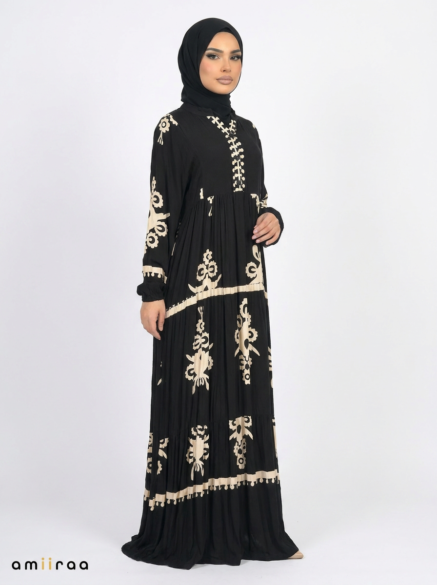 Tap Shoe & Cream Ethnic Pattern Printed Maxi Dress