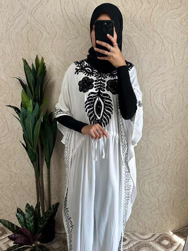 Embroidered Kaftan | Free size - Amiiraa