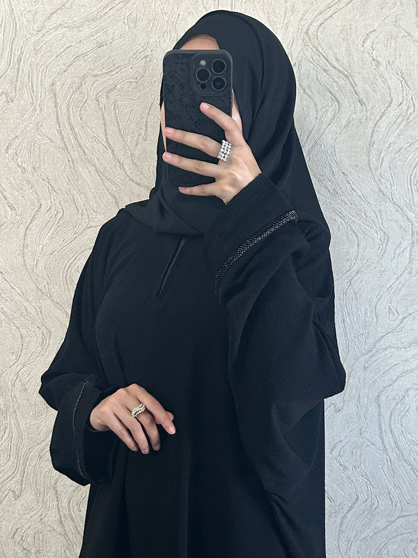 Plain Black Abaya | Shop Online - amiiraa